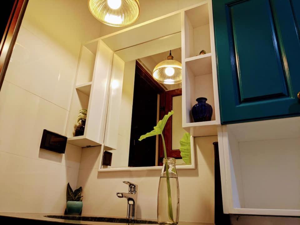 Chez Madame Binh Bed & Breakfast Hanoi Exterior photo