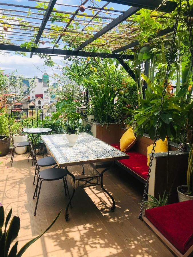 Chez Madame Binh Bed & Breakfast Hanoi Exterior photo